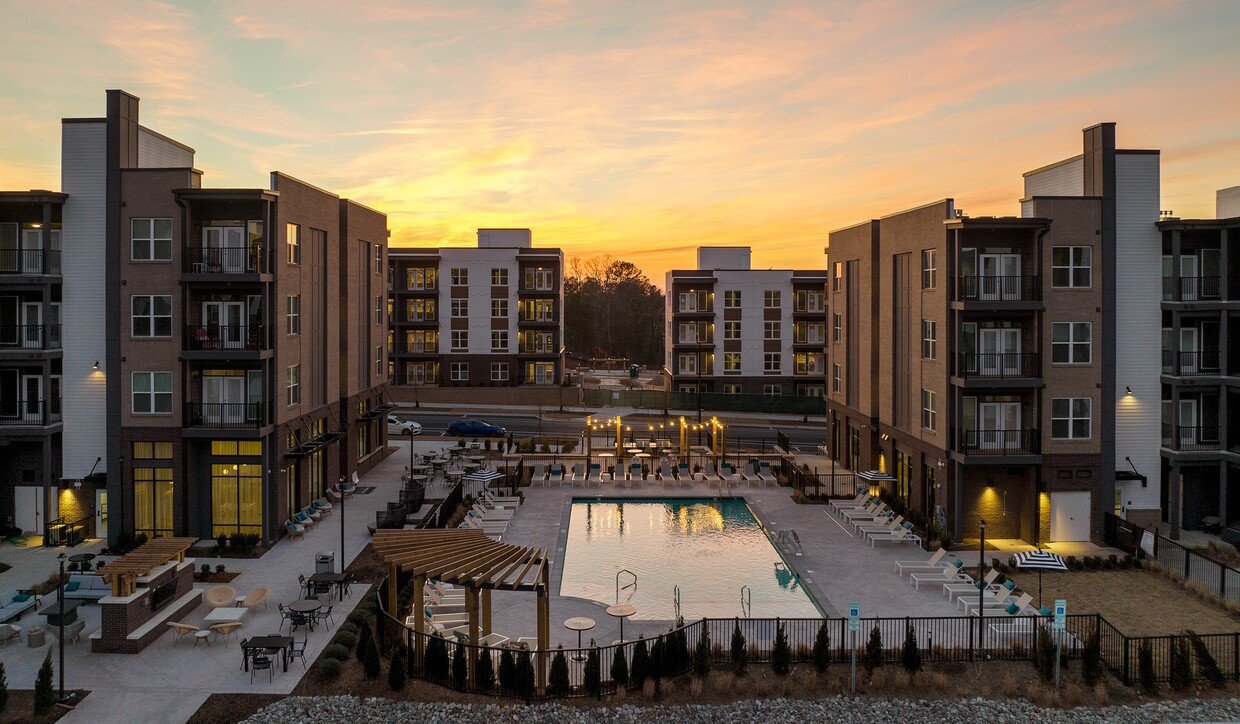 Apartment Complex Pool and Courtyard AV